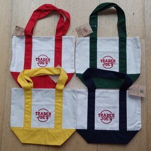Brand New Trader Joe’s Mini Canvas Tote Bags – Set of 4 ✨